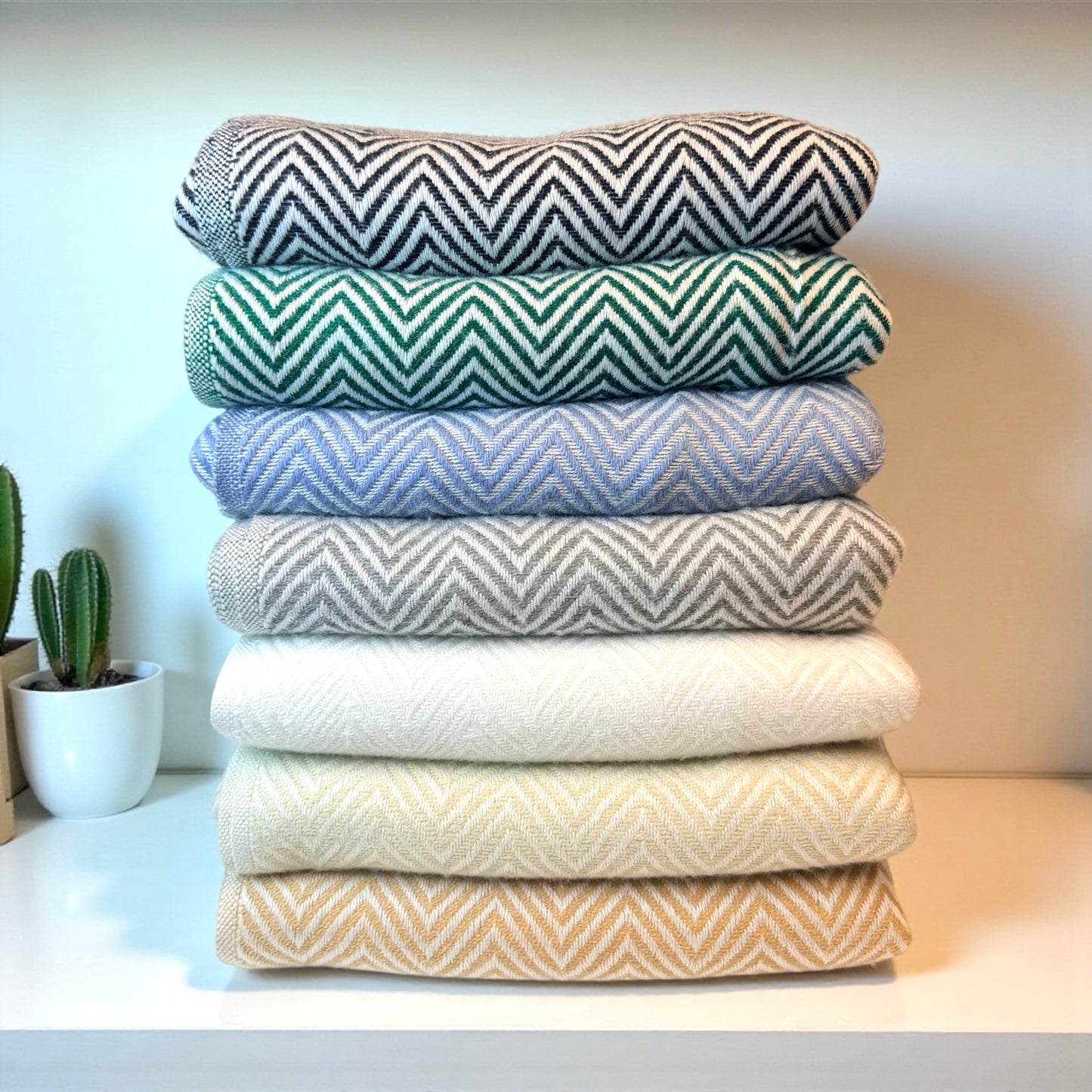 Herringbone Heritage – Handwoven Cashmere Blend Scarf