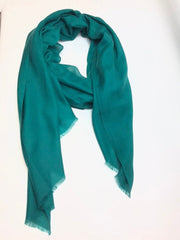 100% Superfine pure Cashmere Scarf green colour .women/loved by all age