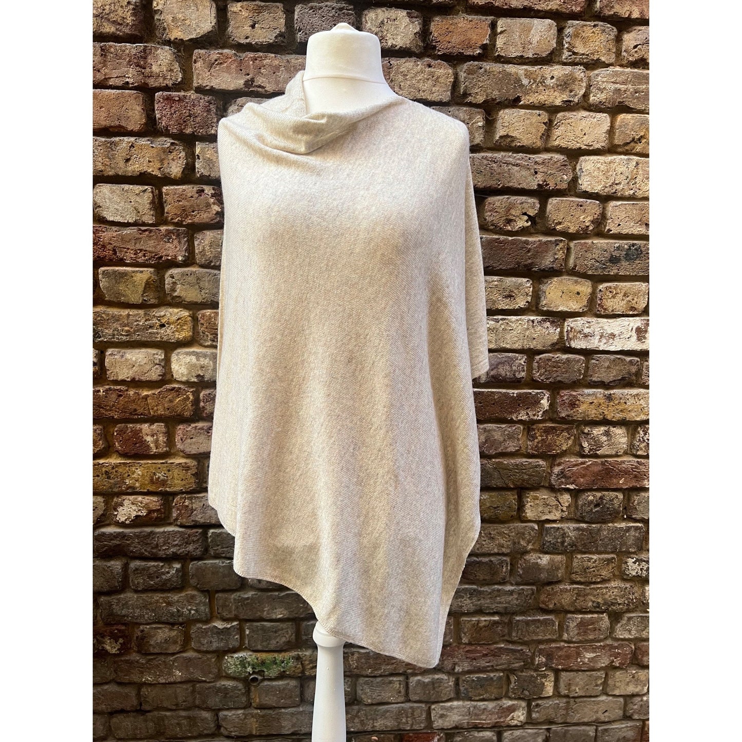 Elegant Handmade Cashmere Poncho